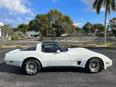 Chevrolet-Corvette-Coupe-1982-5