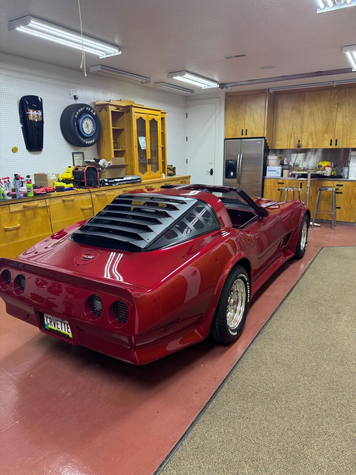 Chevrolet-Corvette-Coupe-1982-5