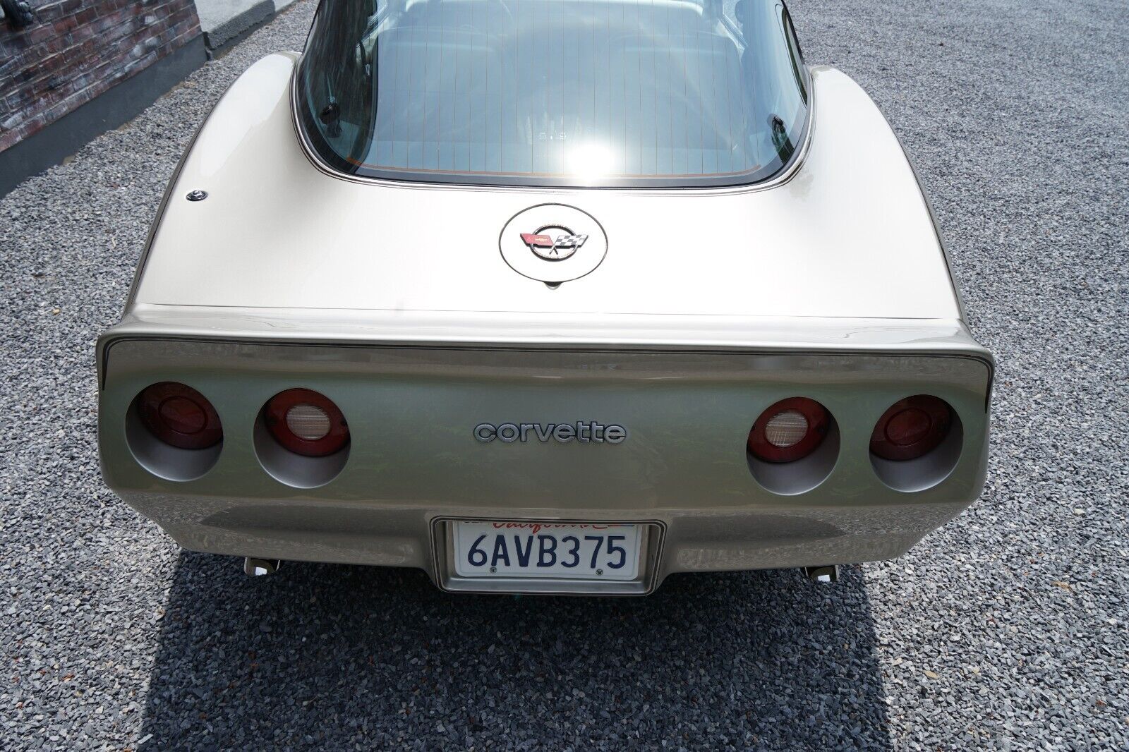 Chevrolet-Corvette-Coupe-1982-Silver-Beige-Metallic-Silver-Beige-35127-6