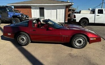 Chevrolet-Corvette-Coupe-1985-Burgundy-Burgundy-105583-4