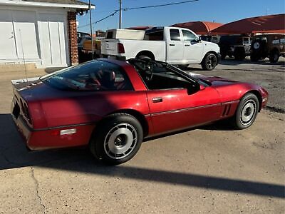 Chevrolet-Corvette-Coupe-1985-Burgundy-Burgundy-105583-5