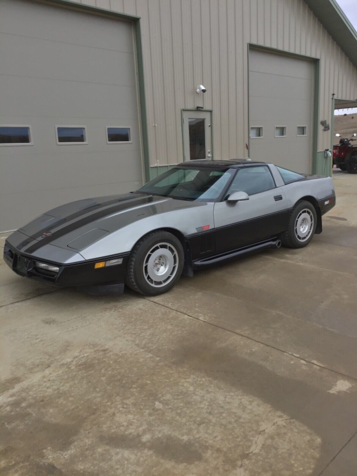 Chevrolet-Corvette-Coupe-1986-1