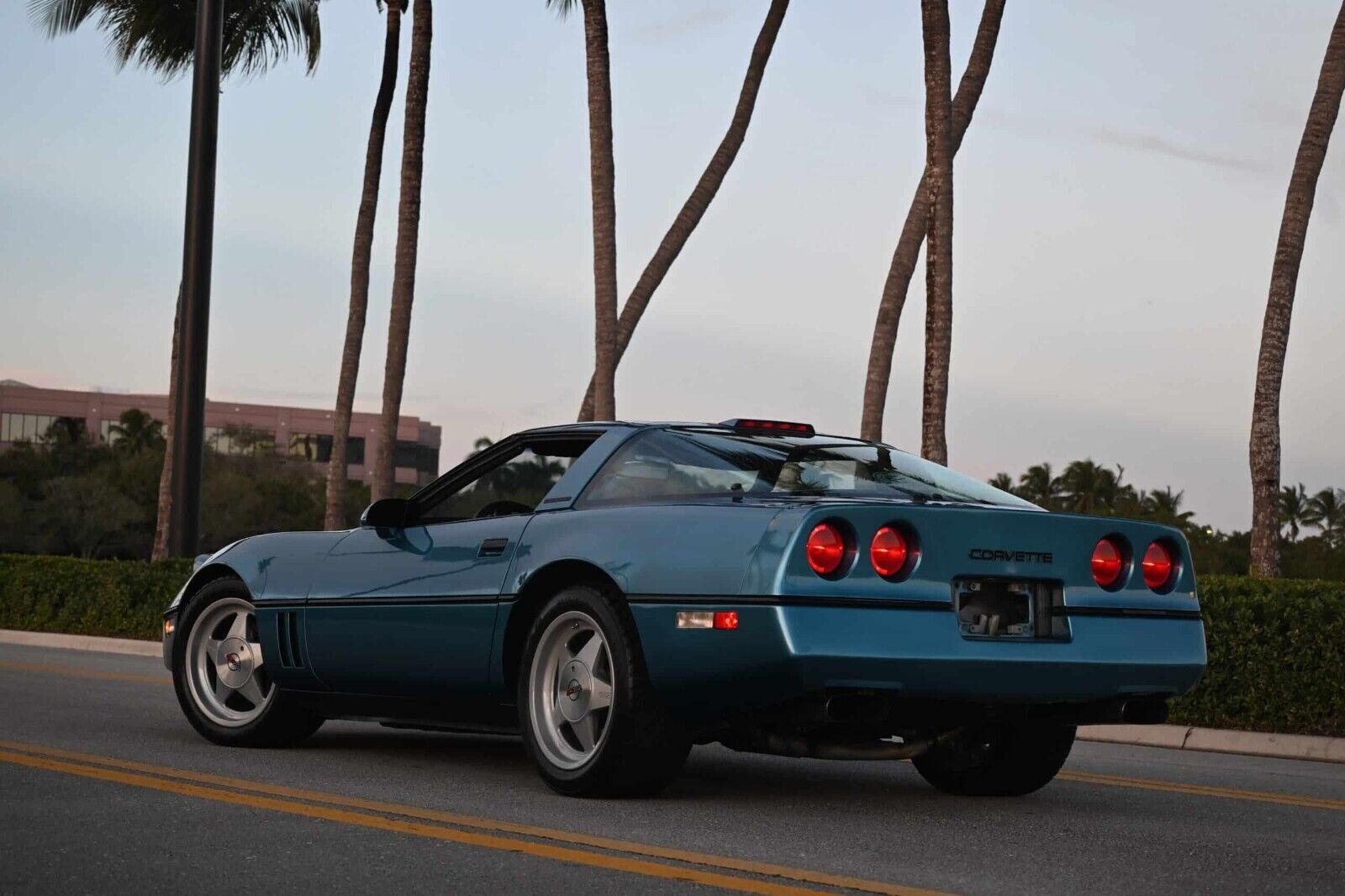 Chevrolet-Corvette-Coupe-1987-Blue-Blue-62019-13