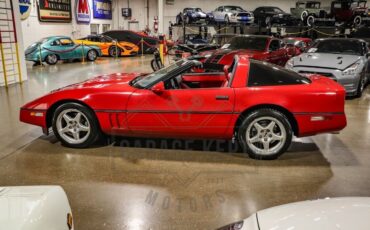 Chevrolet-Corvette-Coupe-1987-Red-Red-174804-10