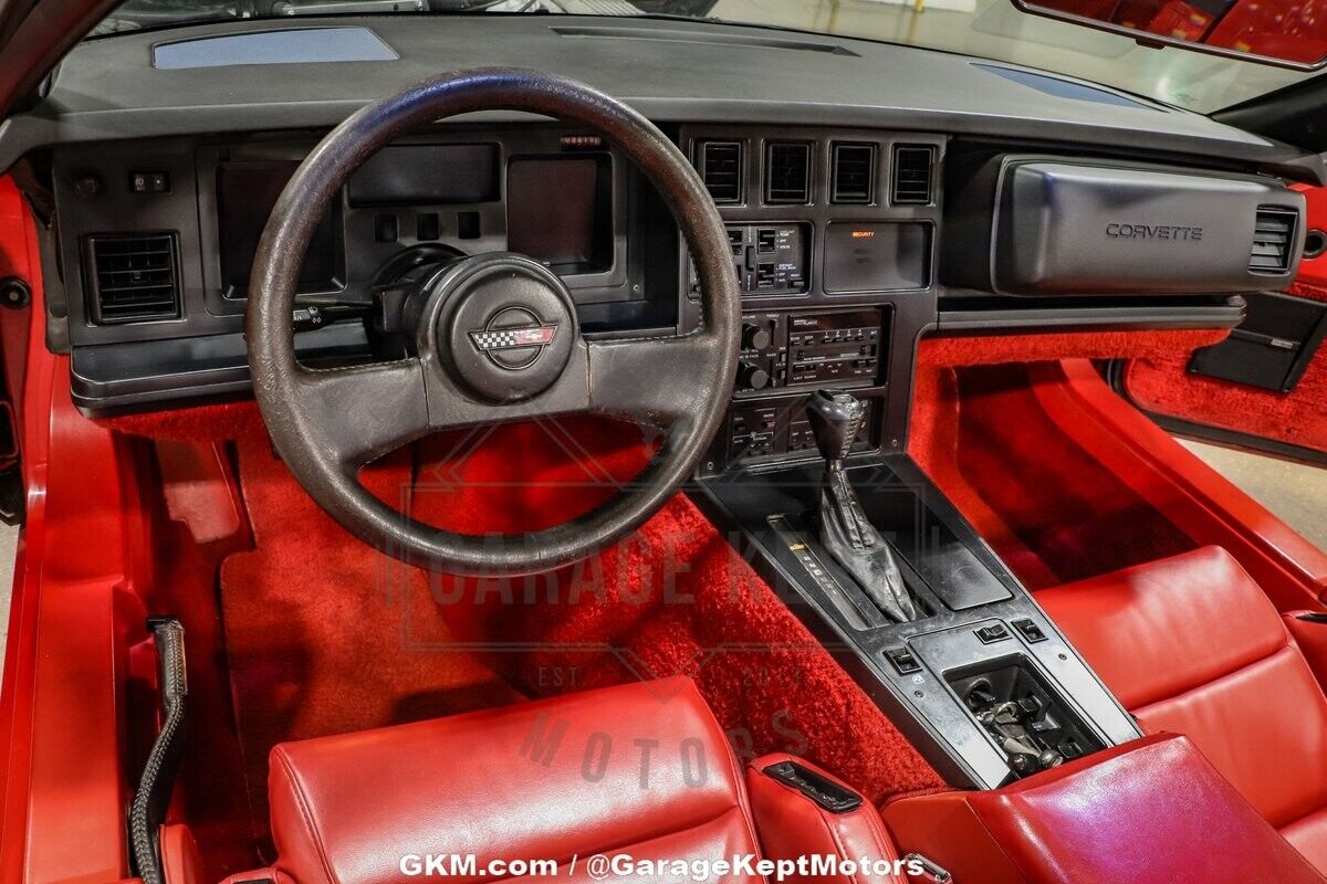 Chevrolet-Corvette-Coupe-1987-Red-Red-174804-3