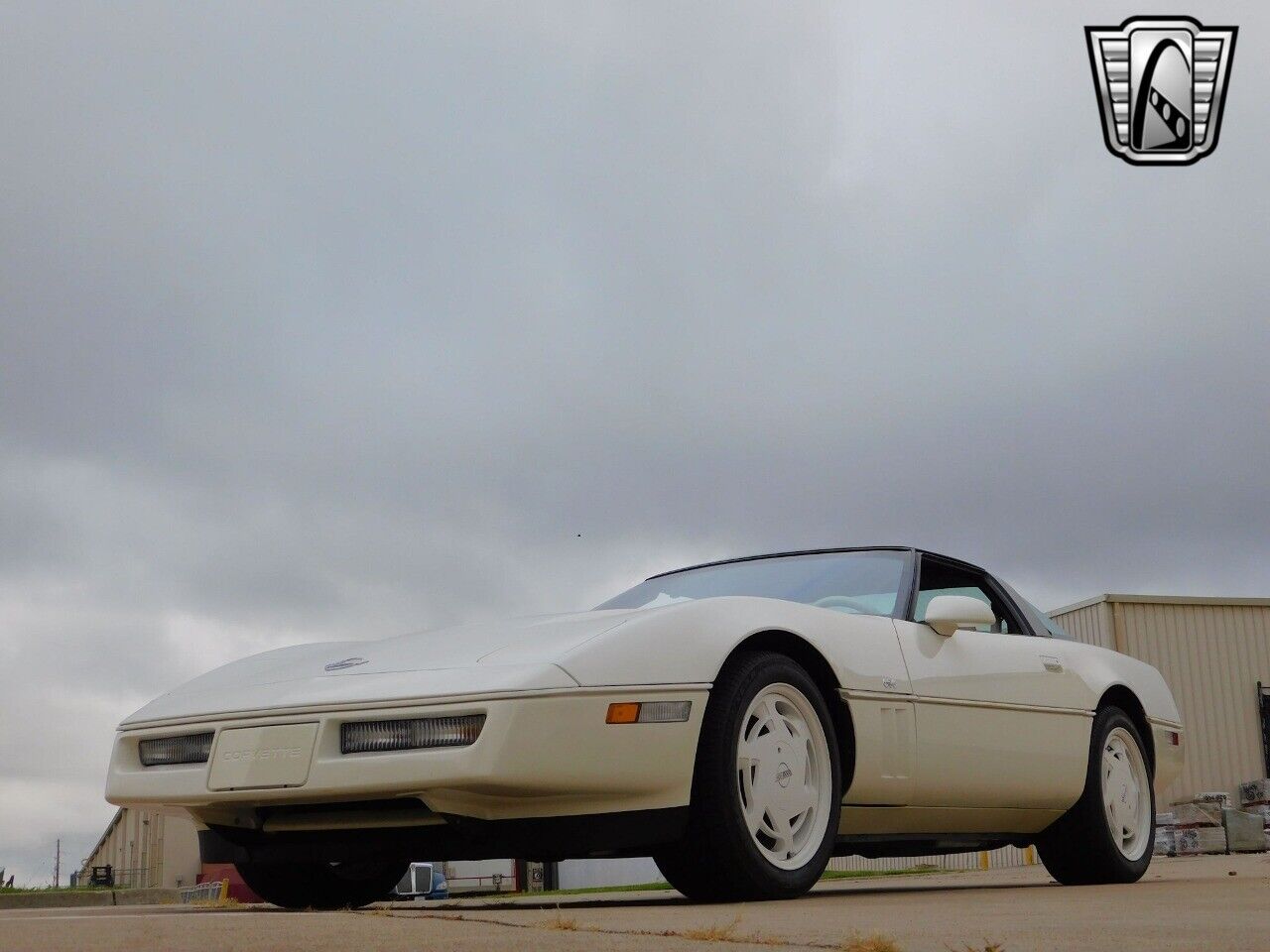 Chevrolet-Corvette-Coupe-1988-2