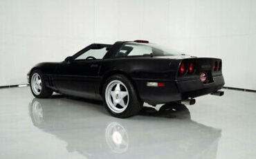 Chevrolet-Corvette-Coupe-1988-6