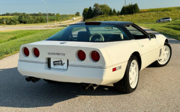 Chevrolet-Corvette-Coupe-1988-7