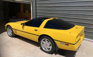 Chevrolet-Corvette-Coupe-1988-Yellow-Black-76122-15