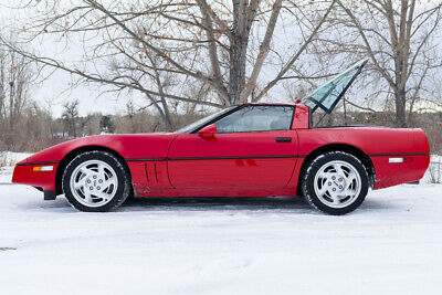 Chevrolet-Corvette-Coupe-1990-Red-Black-12633-2