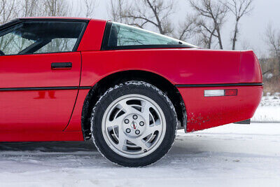 Chevrolet-Corvette-Coupe-1990-Red-Black-12633-4