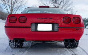 Chevrolet-Corvette-Coupe-1990-Red-Black-12633-6