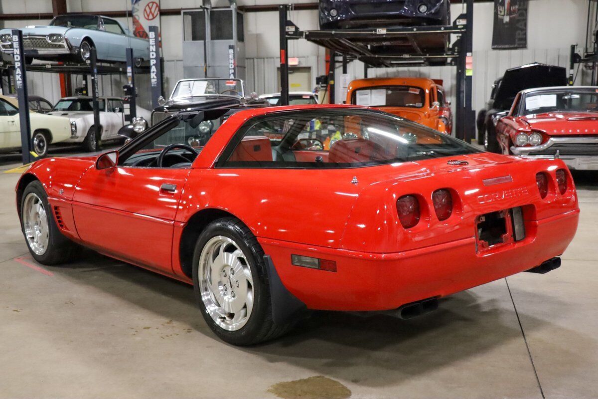 Chevrolet-Corvette-Coupe-1993-Red-Red-58410-5