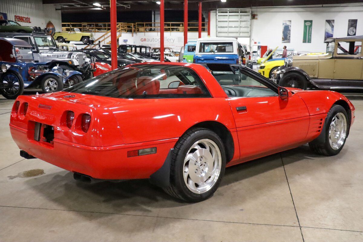 Chevrolet-Corvette-Coupe-1993-Red-Red-58410-7