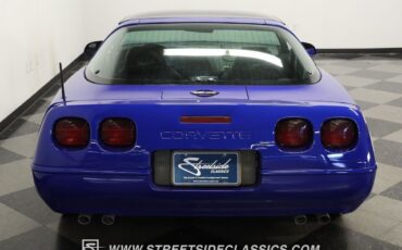 Chevrolet-Corvette-Coupe-1994-8