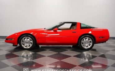 Chevrolet-Corvette-Coupe-1995-2