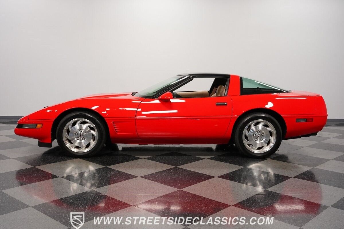 Chevrolet-Corvette-Coupe-1995-2