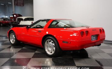 Chevrolet-Corvette-Coupe-1995-9