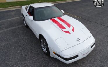 Chevrolet-Corvette-Coupe-1995-White-Black-106447-8