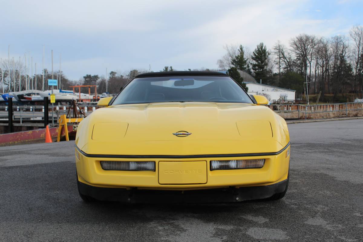 Chevrolet-Corvette-convertible-1986-8