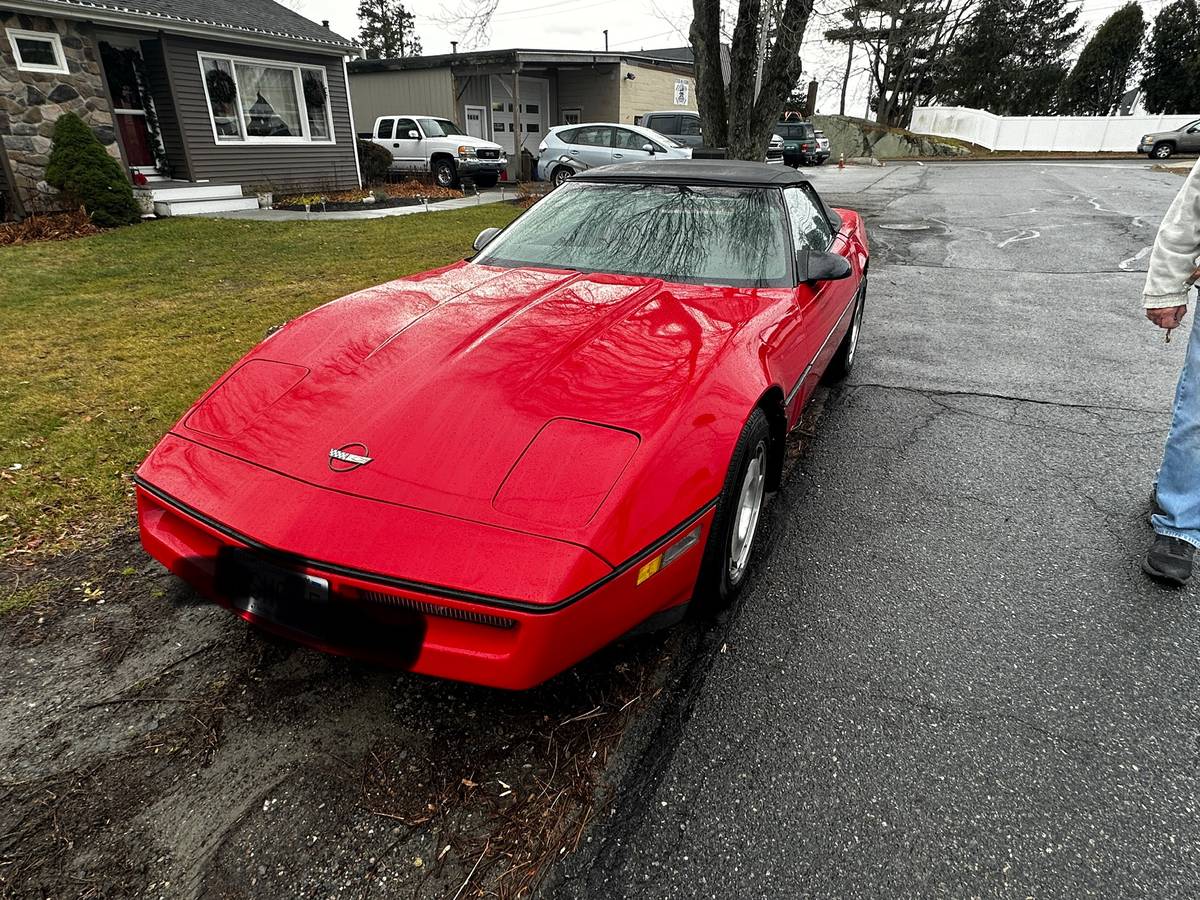 Chevrolet-Corvette-convertible-1987-red-143231