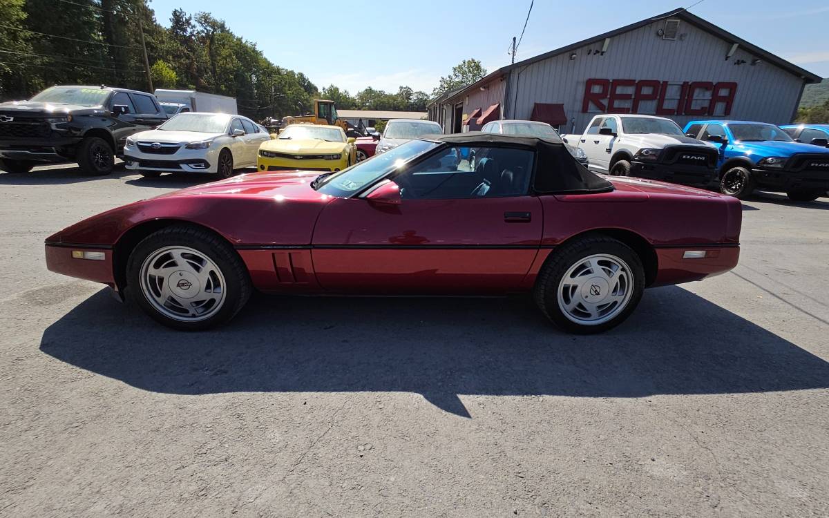 Chevrolet-Corvette-convertible-1989-151577-7