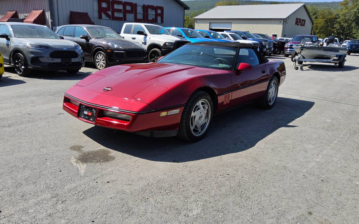 Chevrolet-Corvette-convertible-1989-151577