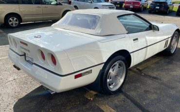 Chevrolet-Corvette-convertible-1989-2