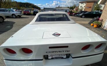 Chevrolet-Corvette-convertible-1989-9