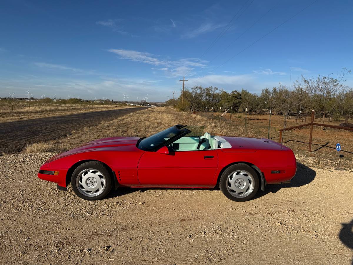 Chevrolet-Corvette-convertible-1992