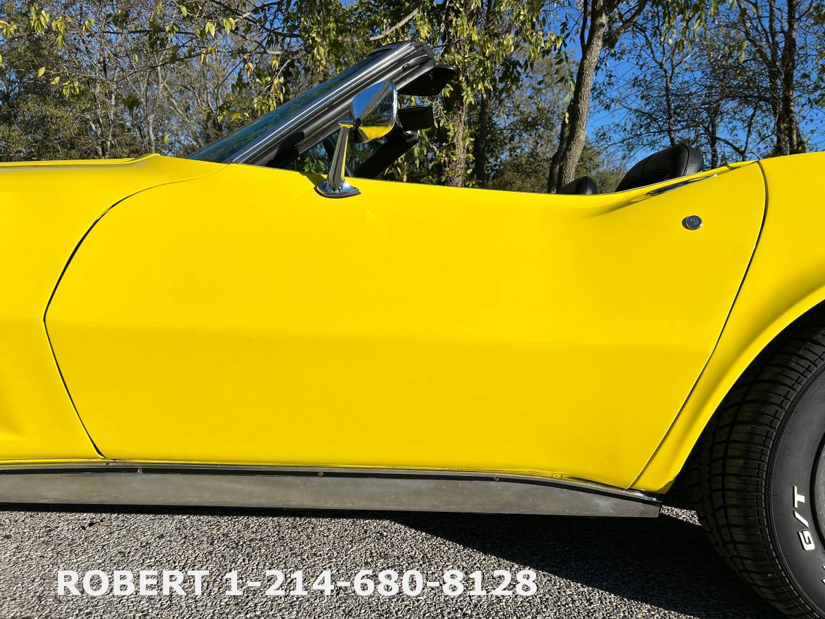 Chevrolet-Corvette-convertible-stingray-1975-14