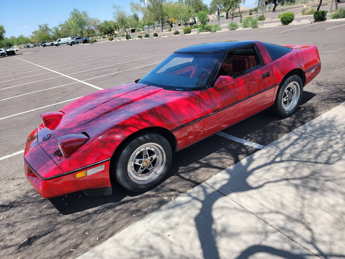 Chevrolet-Corvette-coupe-1985-5