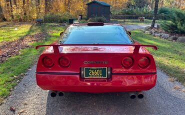 Chevrolet-Corvette-coupe-1986-3