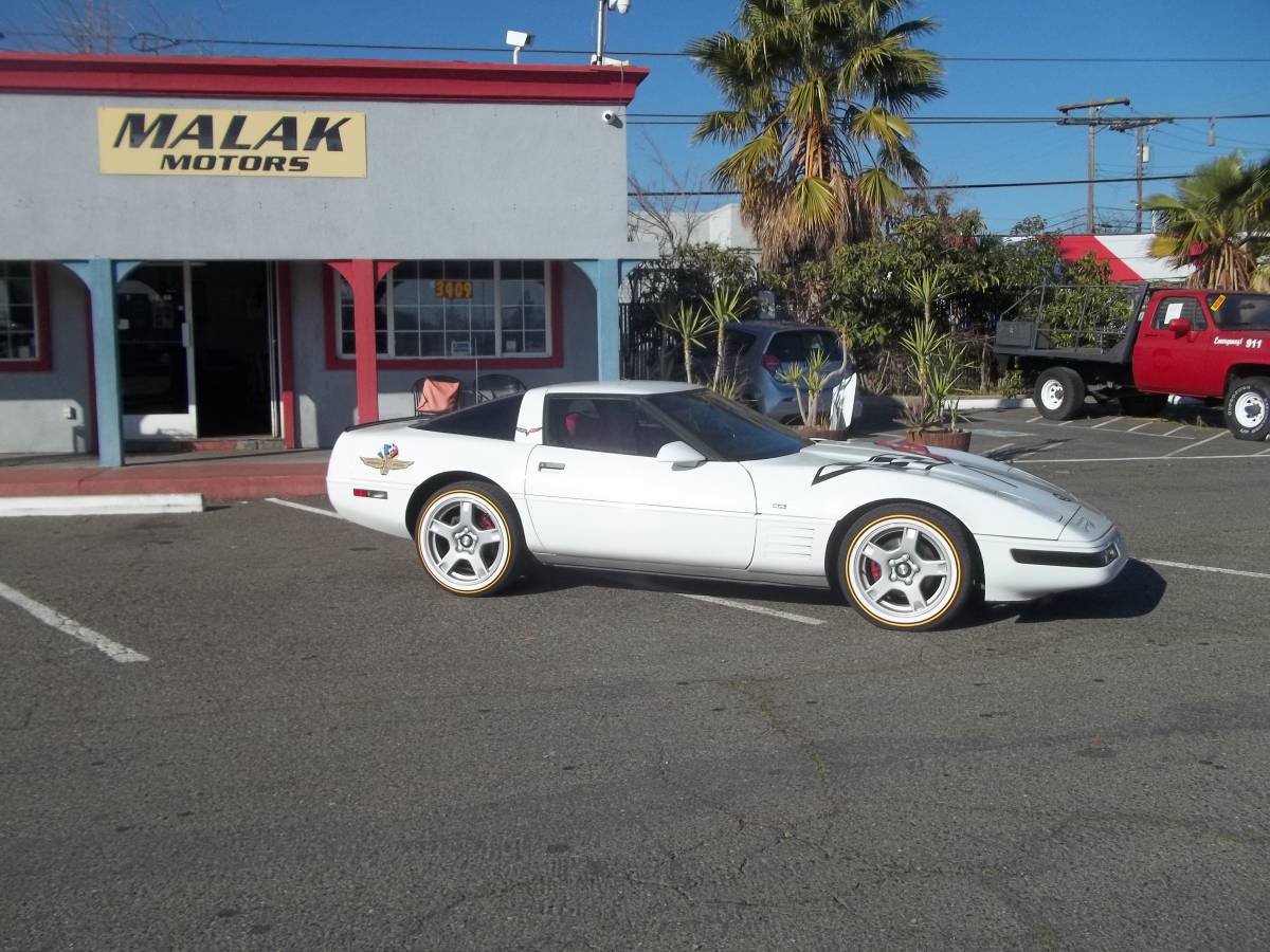 Chevrolet-Corvette-coupe-lt1-1991-260374-4