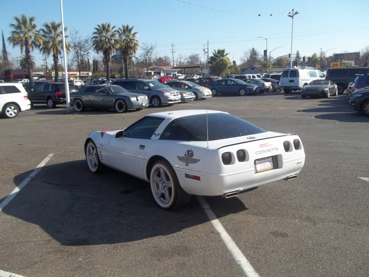 Chevrolet-Corvette-coupe-lt1-1991-260374-5