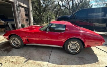 Chevrolet-Corvette-stingray-1974-red-102525-1