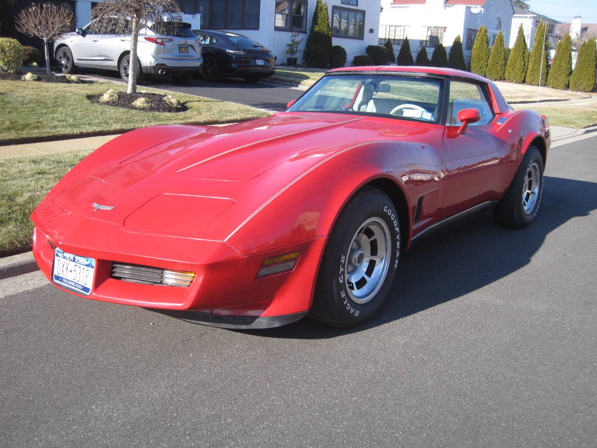 Chevrolet-Corvette-stingray-1980-11