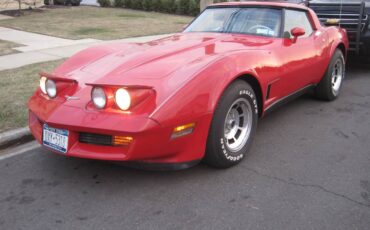 Chevrolet-Corvette-stingray-1980-13