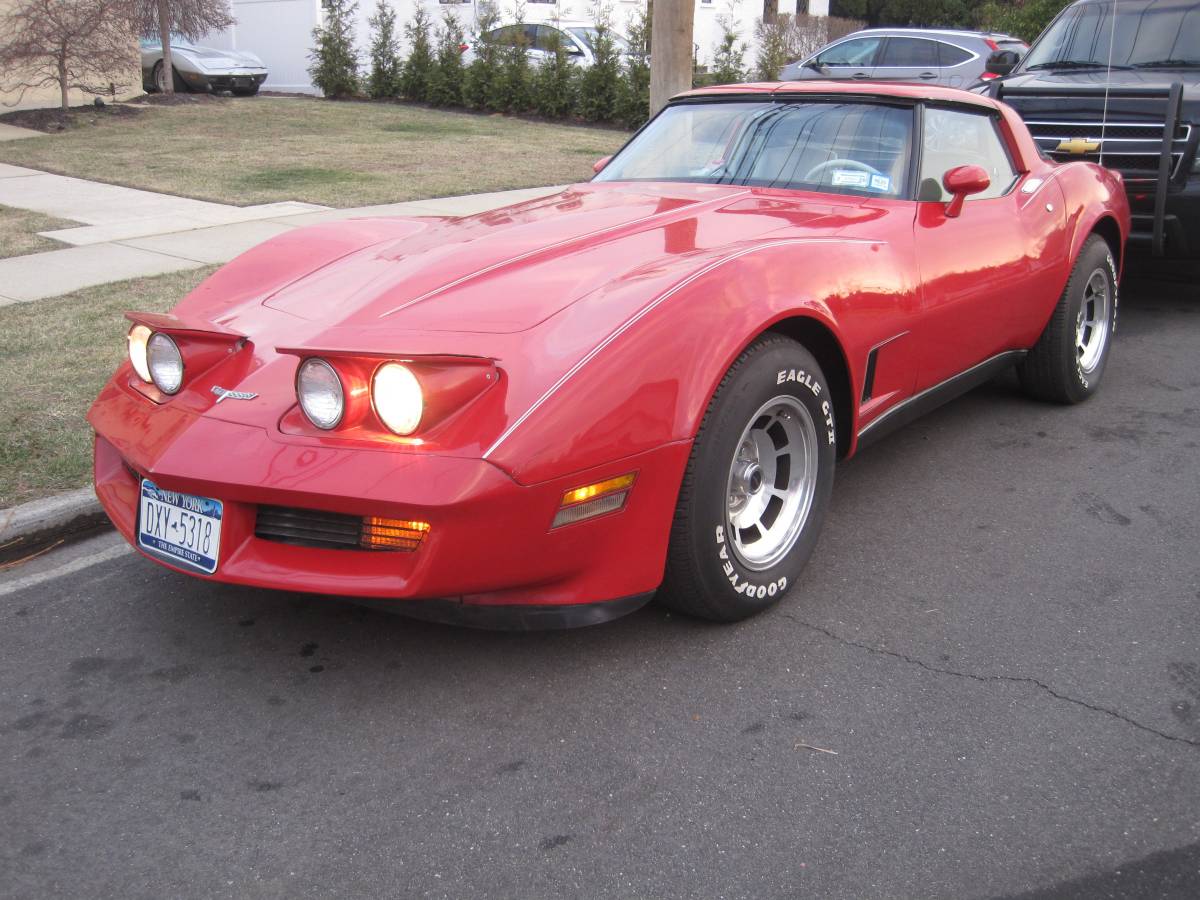 Chevrolet-Corvette-stingray-1980-13