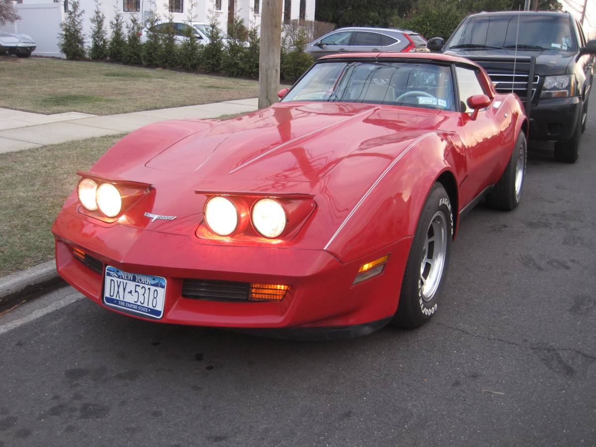 Chevrolet-Corvette-stingray-1980-14