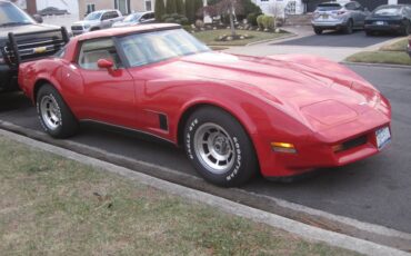 Chevrolet-Corvette-stingray-1980-2