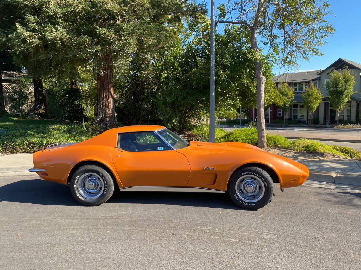 Chevrolet-Corvette-stingray-l82-c3-1973