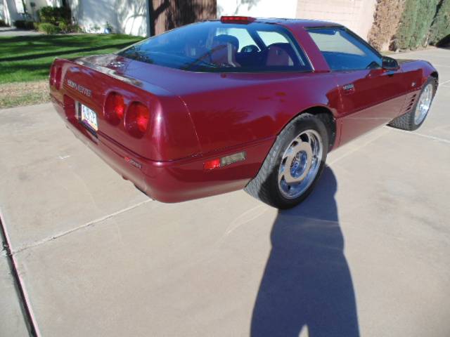 Chevrolet-Corvette-zr1-1993-red-45866-5