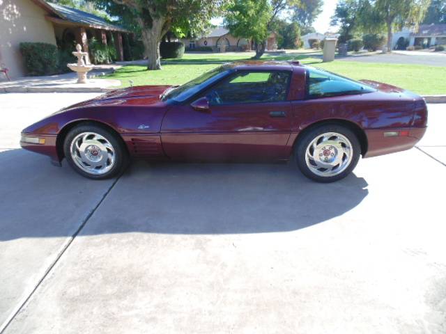 Chevrolet-Corvette-zr1-1993-red-45866-7