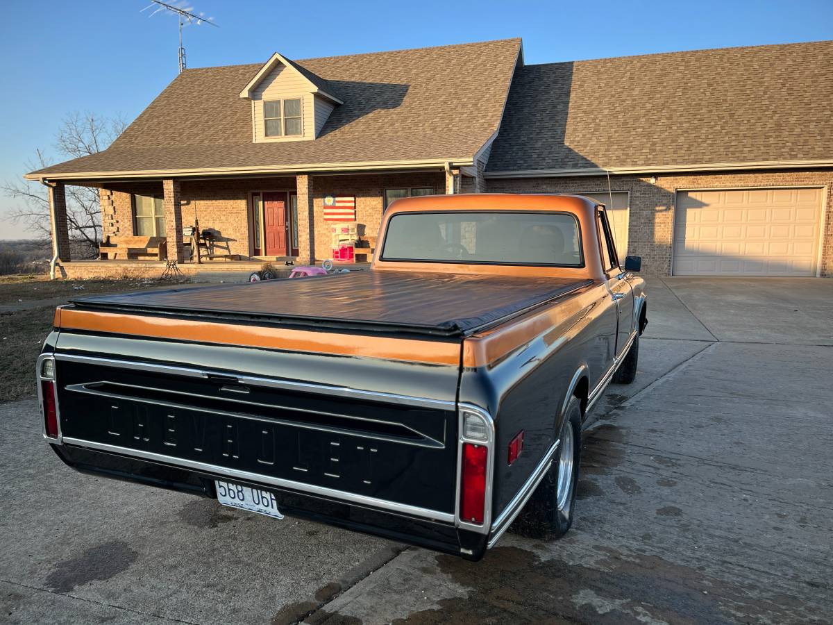 Chevrolet-Custom-deluxe-1972-2