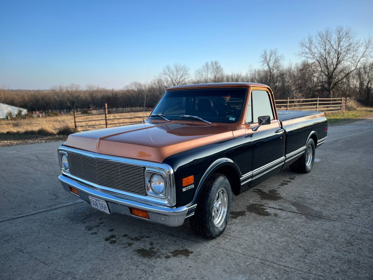 Chevrolet-Custom-deluxe-1972