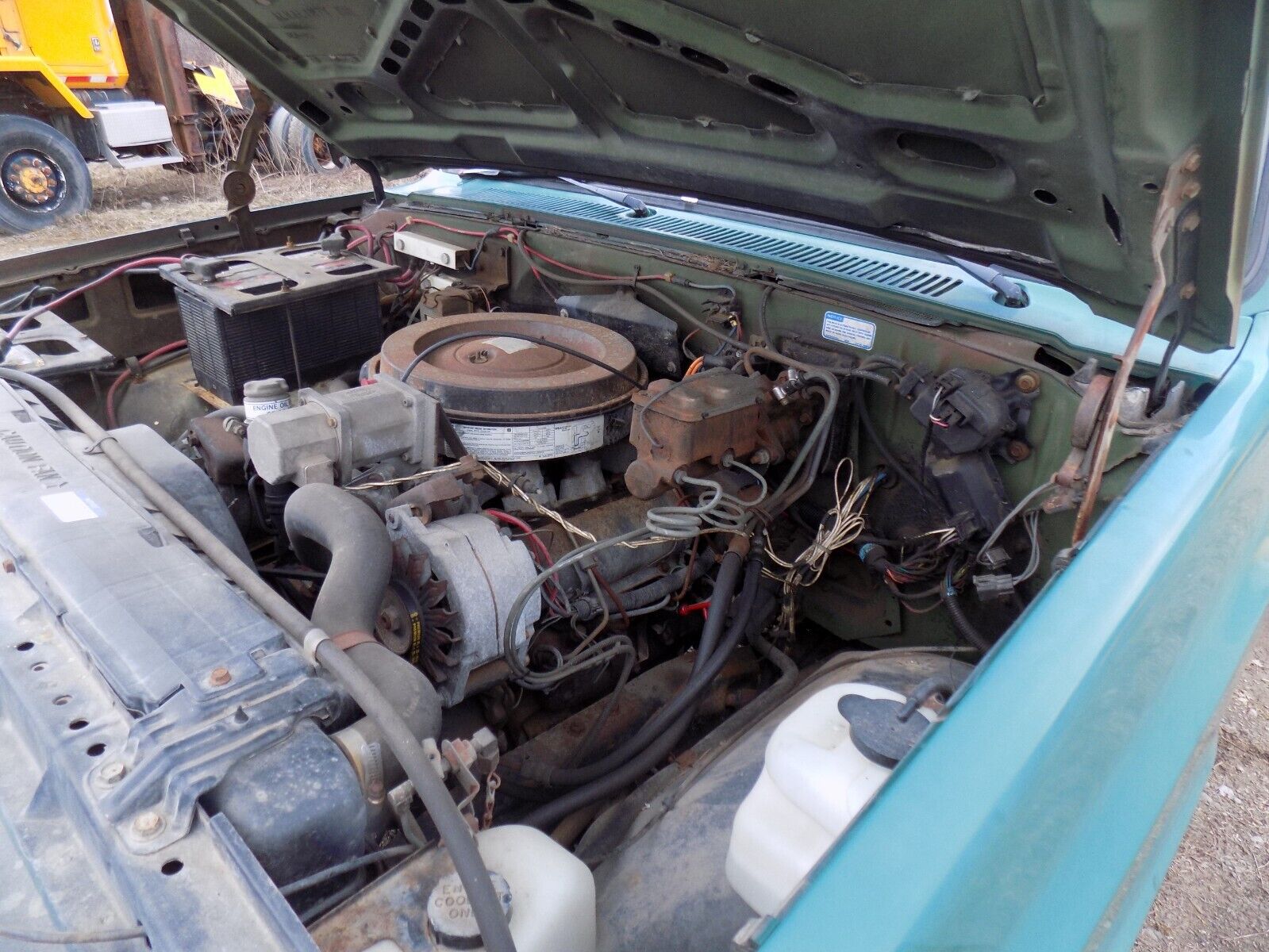 Chevrolet-D30-1986-Green-Brown-20118-9