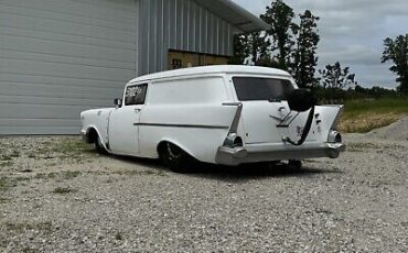 Chevrolet-Delivery-1957-White-1788-2