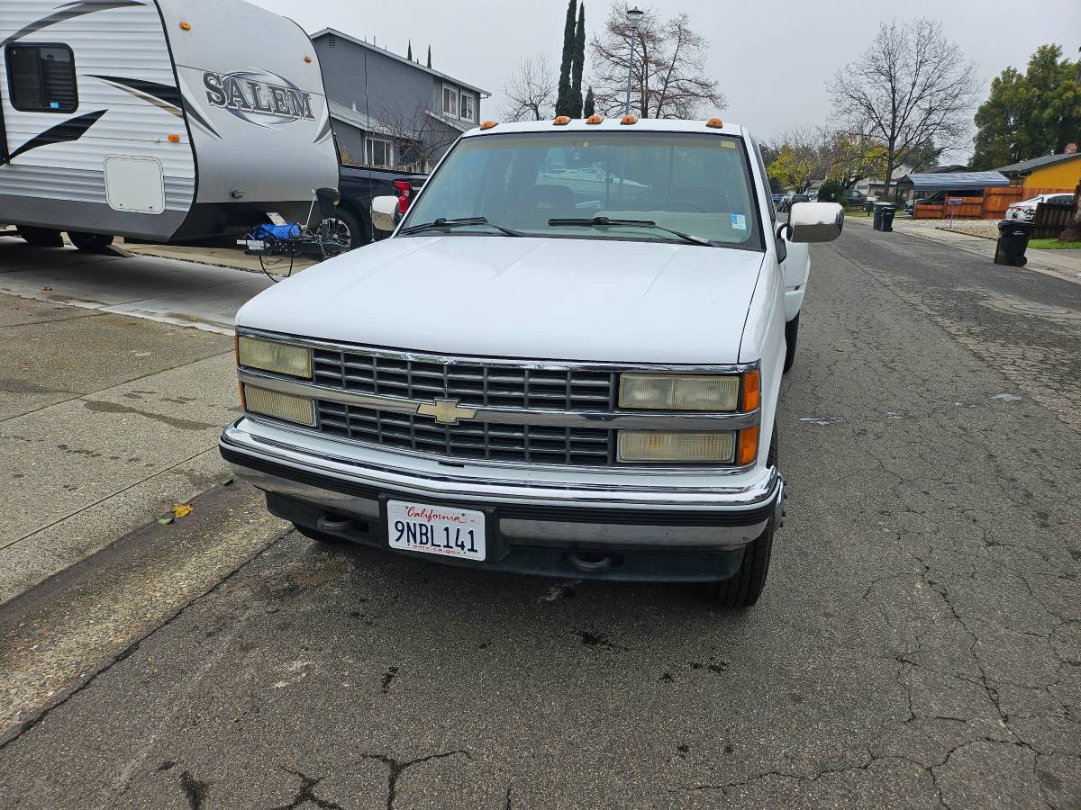 Chevrolet-Dually-1992-white-156106-5