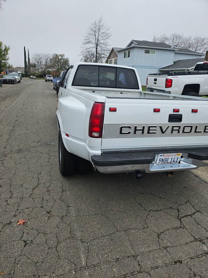 Chevrolet-Dually-1992-white-156106-8